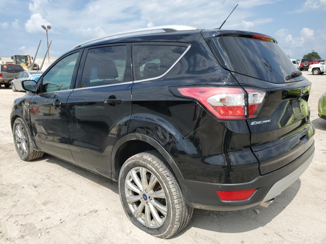 FORD ESCAPE TITANIUM