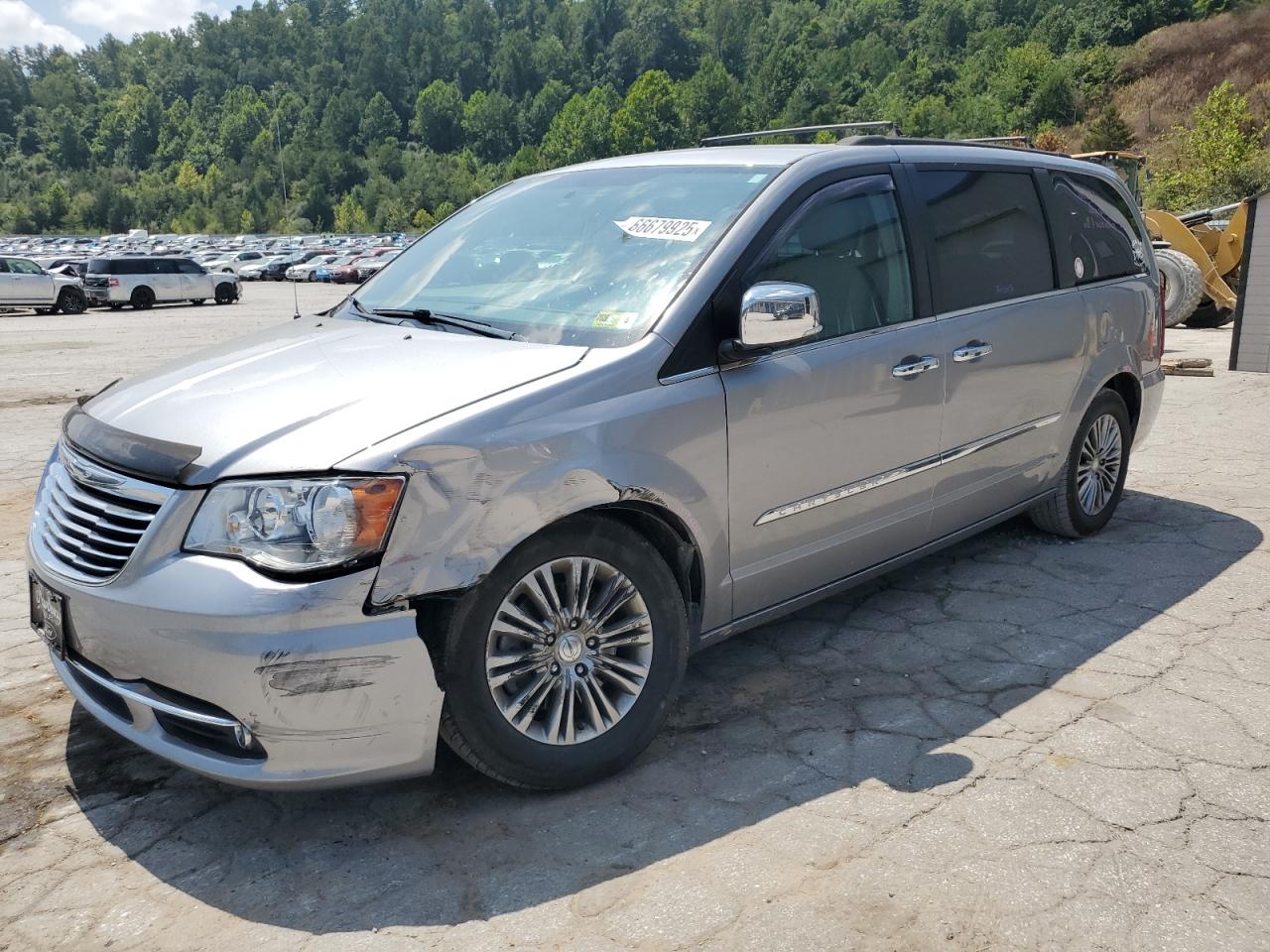 CHRYSLER TOWN & COUNTRY TOURING L