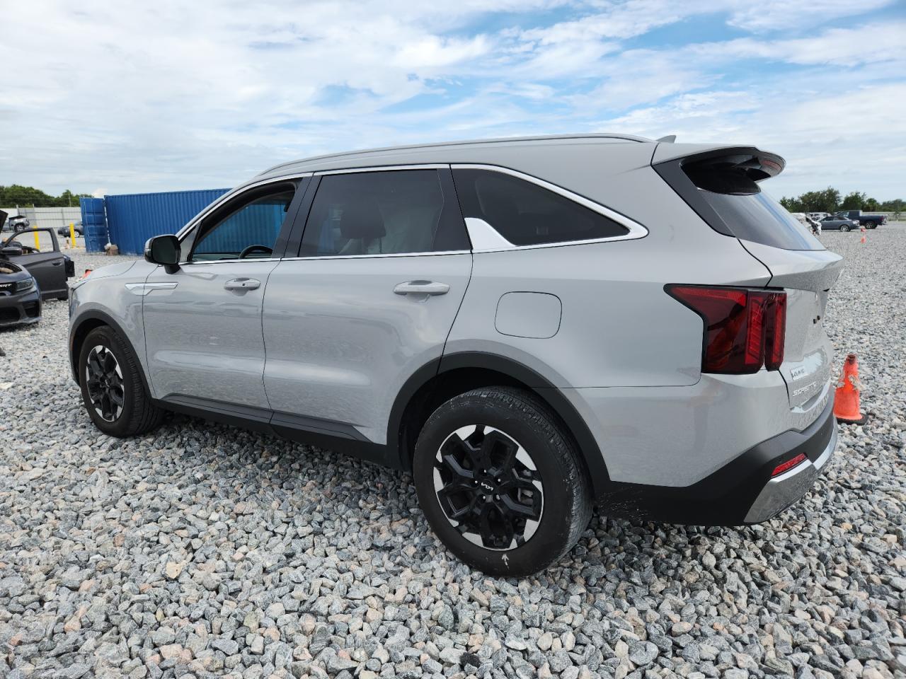 Lot #3309629051 2024 KIA SORENTO S