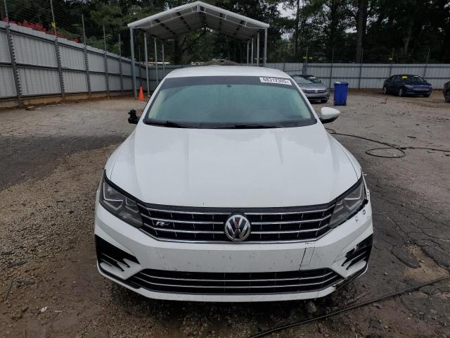 2017 VOLKSWAGEN PASSAT R-L 1VWDT7A35HC082292