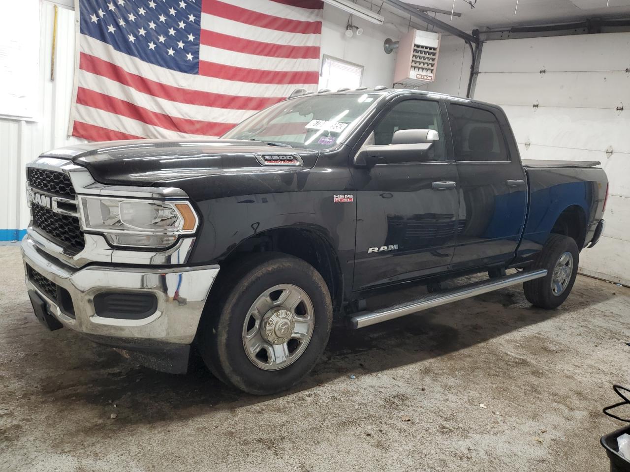 RAM 2500 TRADESMAN