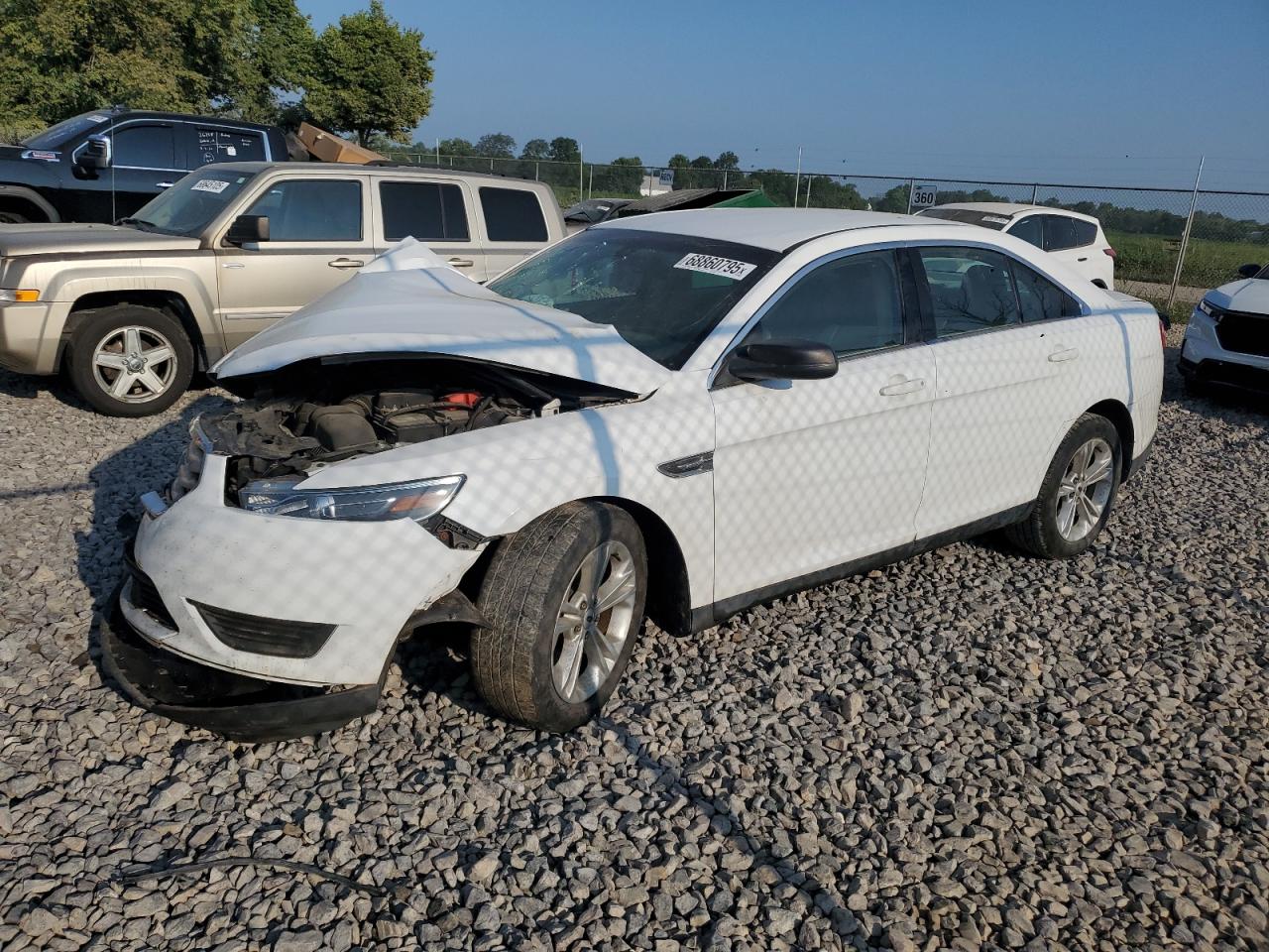 FORD TAURUS SE
