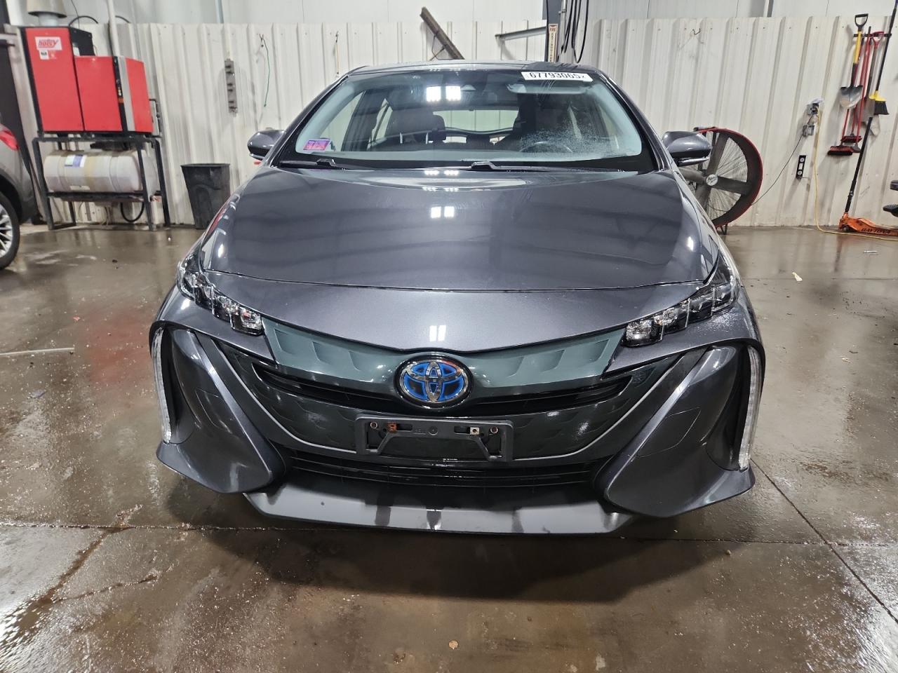 TOYOTA PRIUS PRIME LE