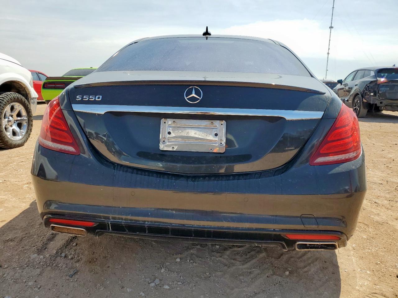 MERCEDES-BENZ S-CLASS 550