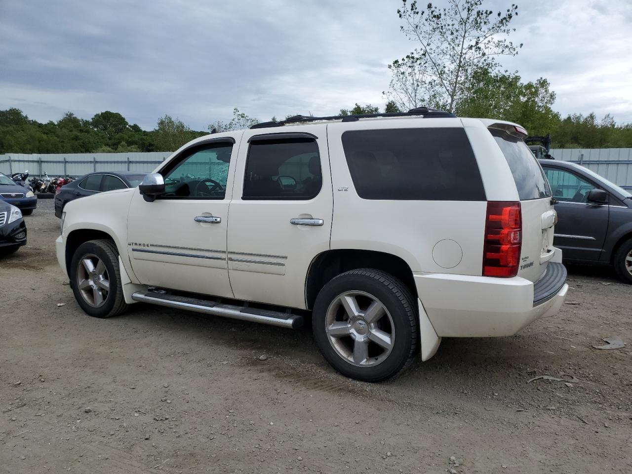 CHEVROLET TAHOE K1500 LTZ