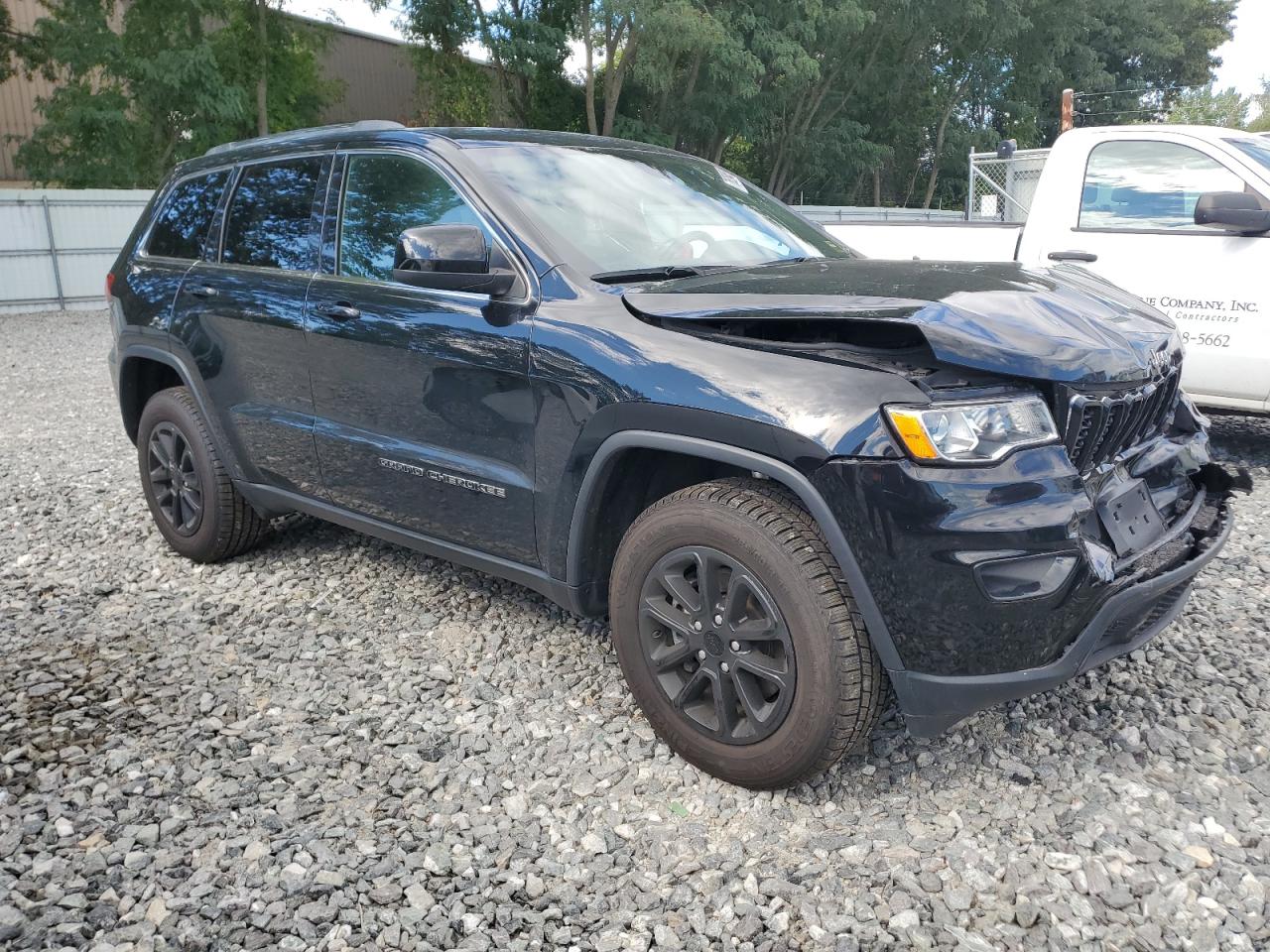 JEEP GRAND CHEROKEE LAREDO