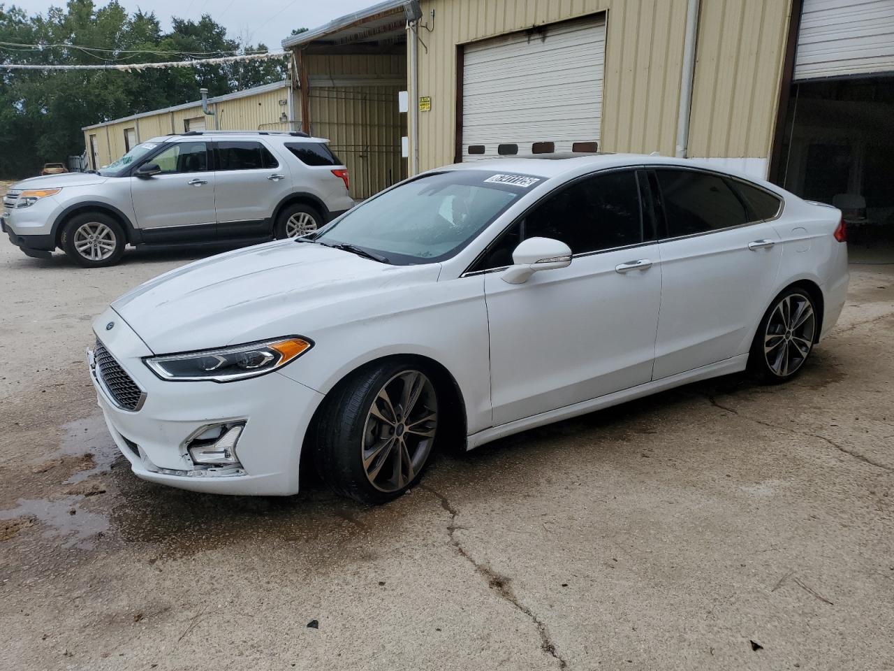 Salvage Ford Fusion