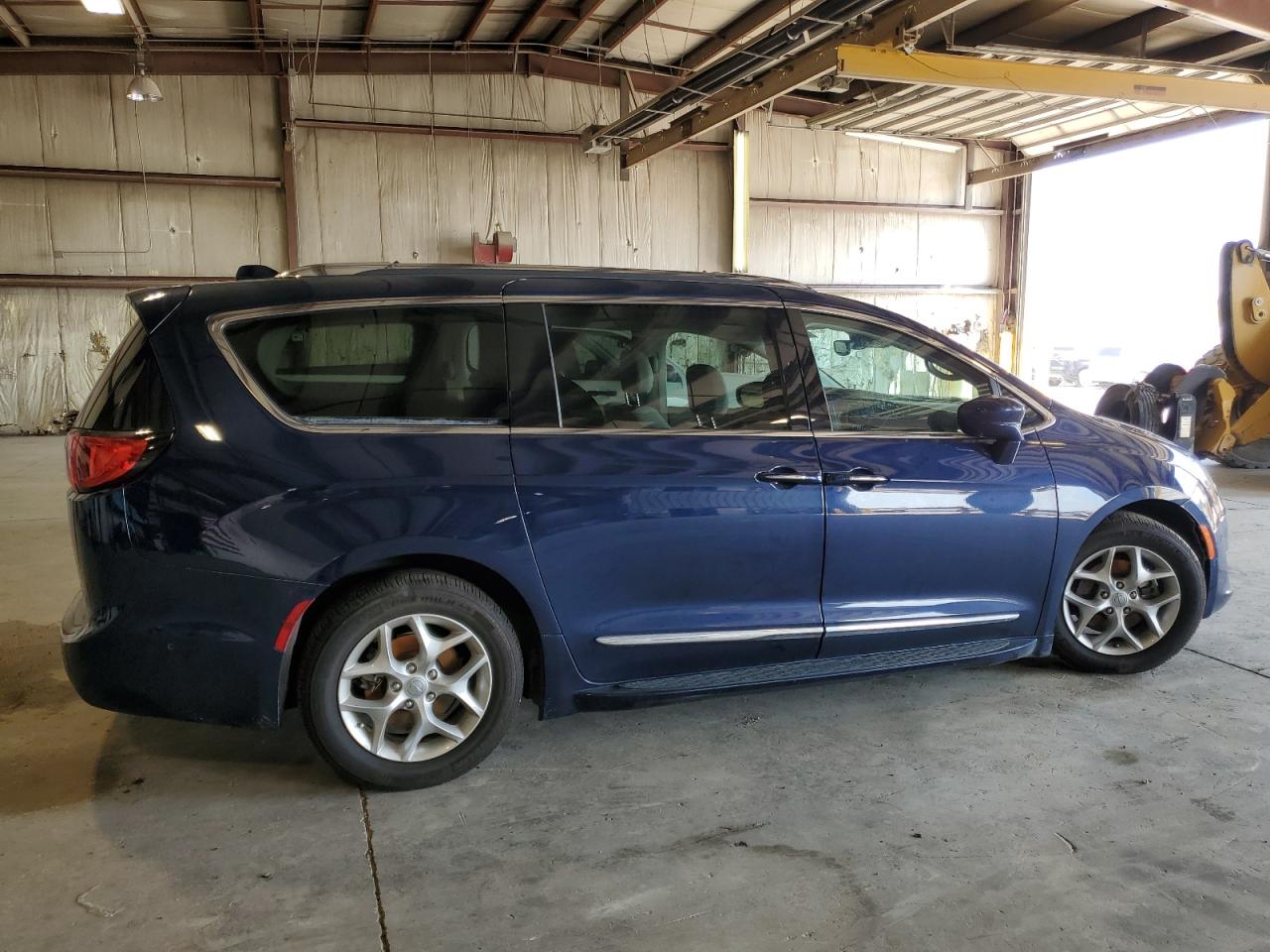 CHRYSLER PACIFICA TOURING L PLUS
