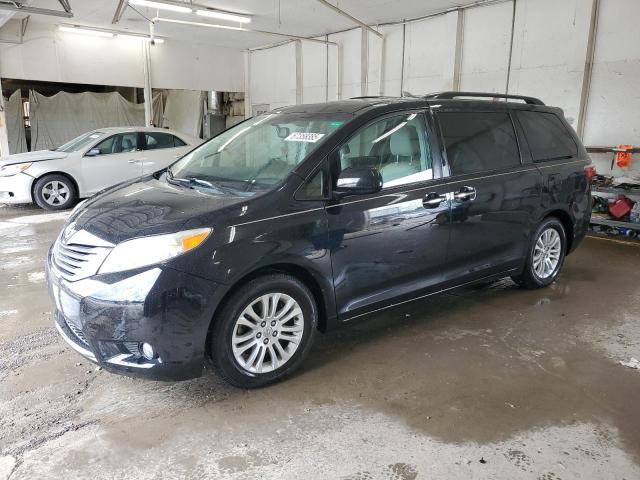 TOYOTA SIENNA XLE