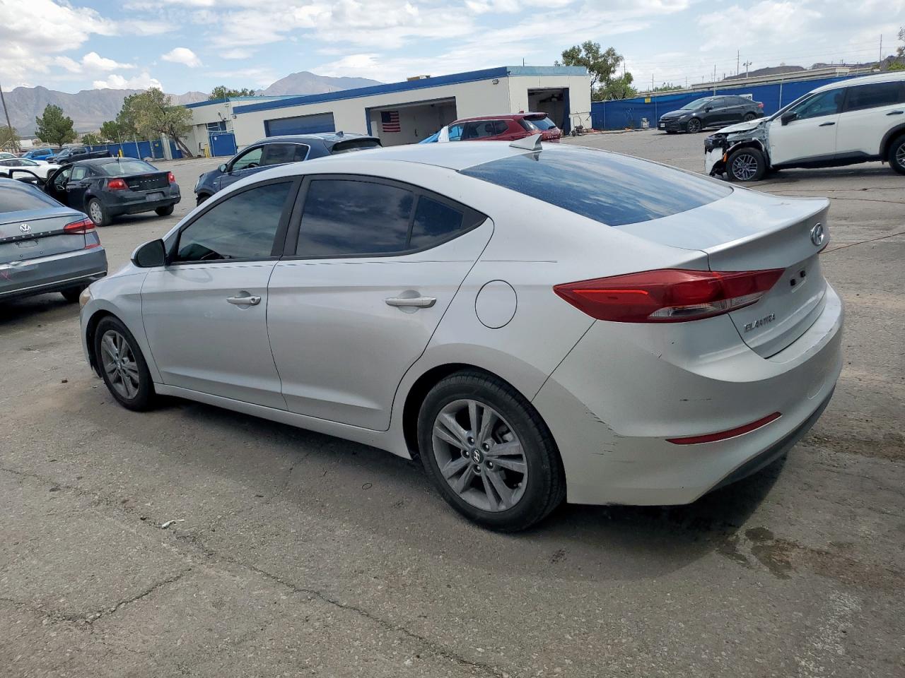 HYUNDAI ELANTRA SEL