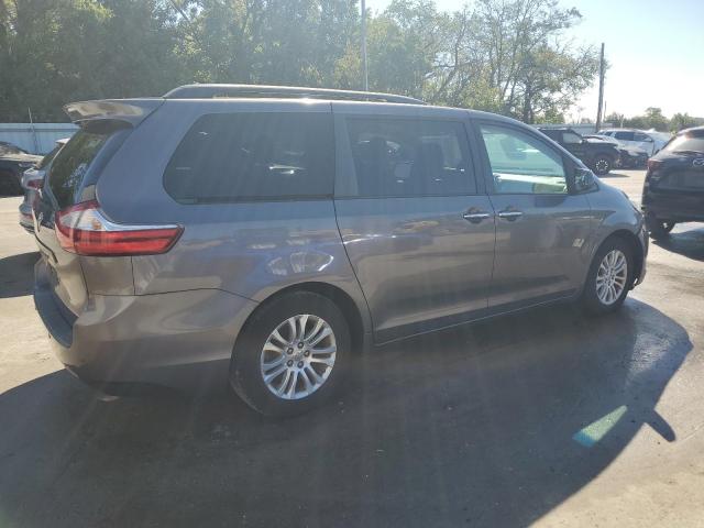 2015 TOYOTA SIENNA XLE 5TDYK3DC2FS688690