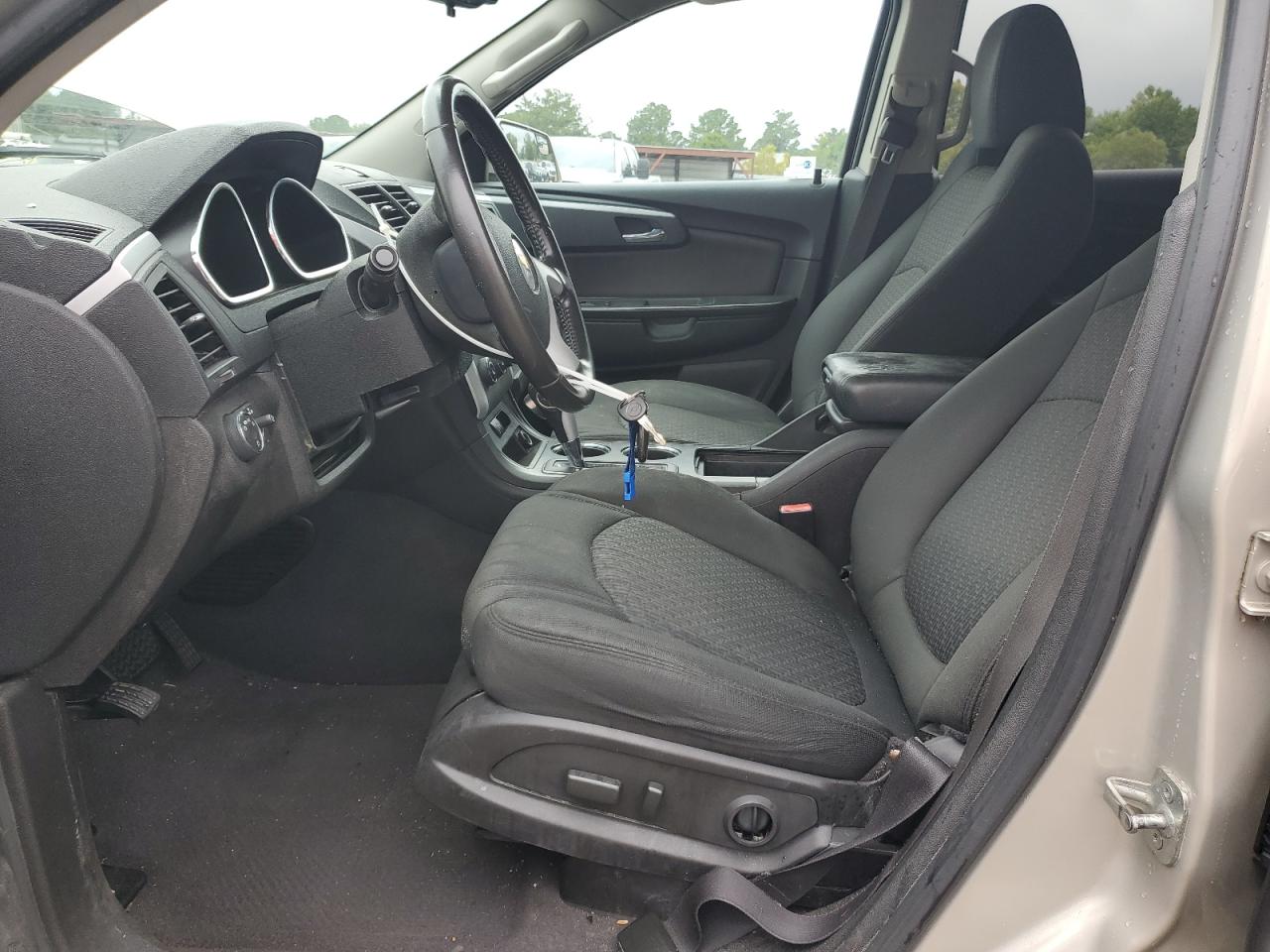 CHEVROLET TRAVERSE LT