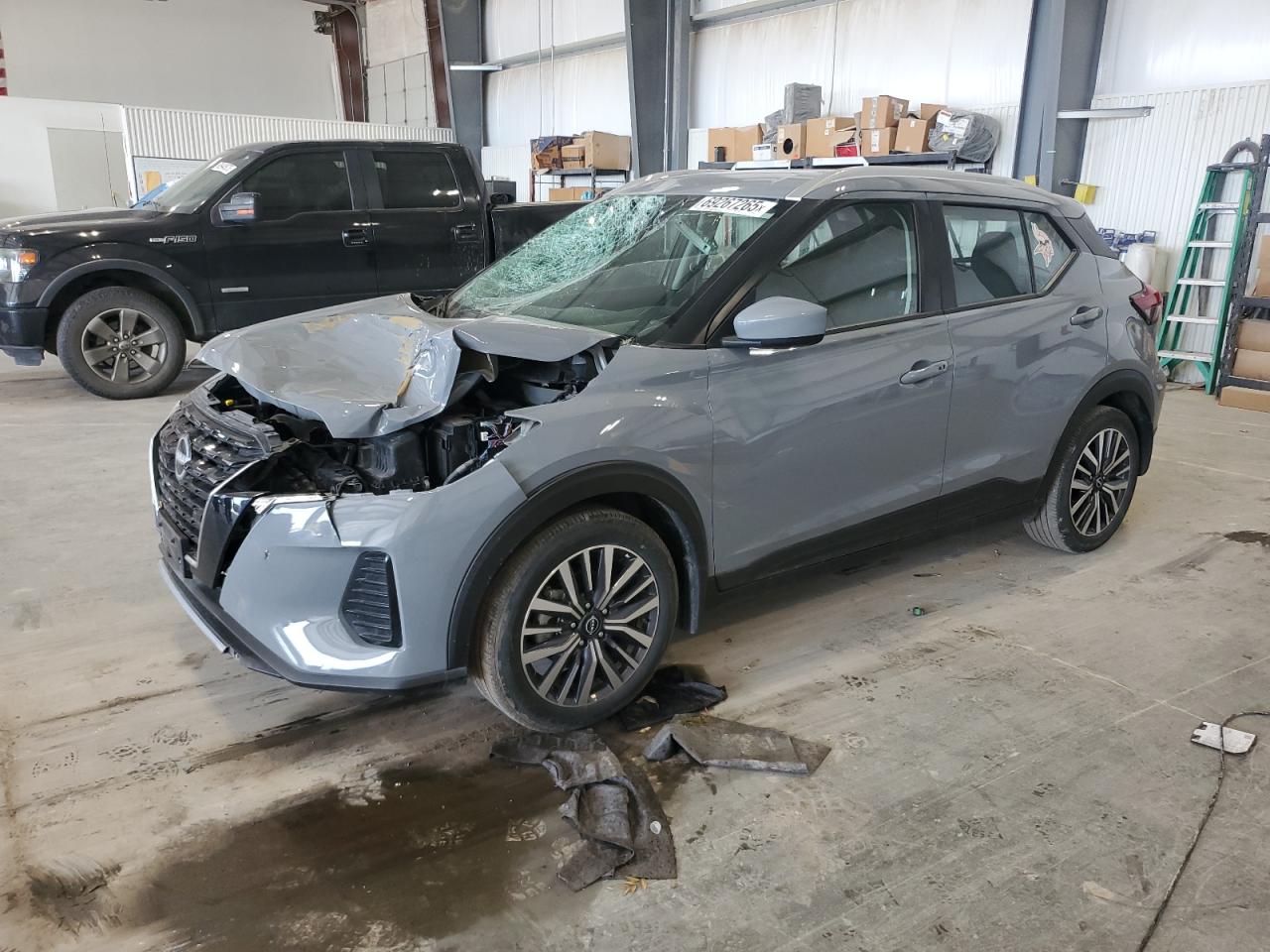 NISSAN KICKS SV