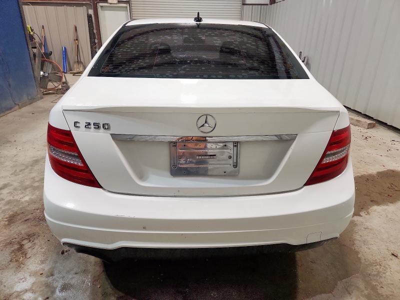 2014 MERCEDES-BENZ C 250 - WDDGF4HB3ER313451