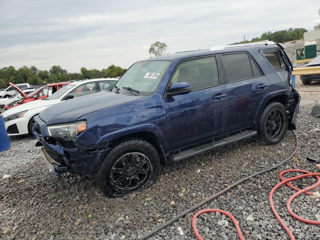 TOYOTA 4RUNNER SR5