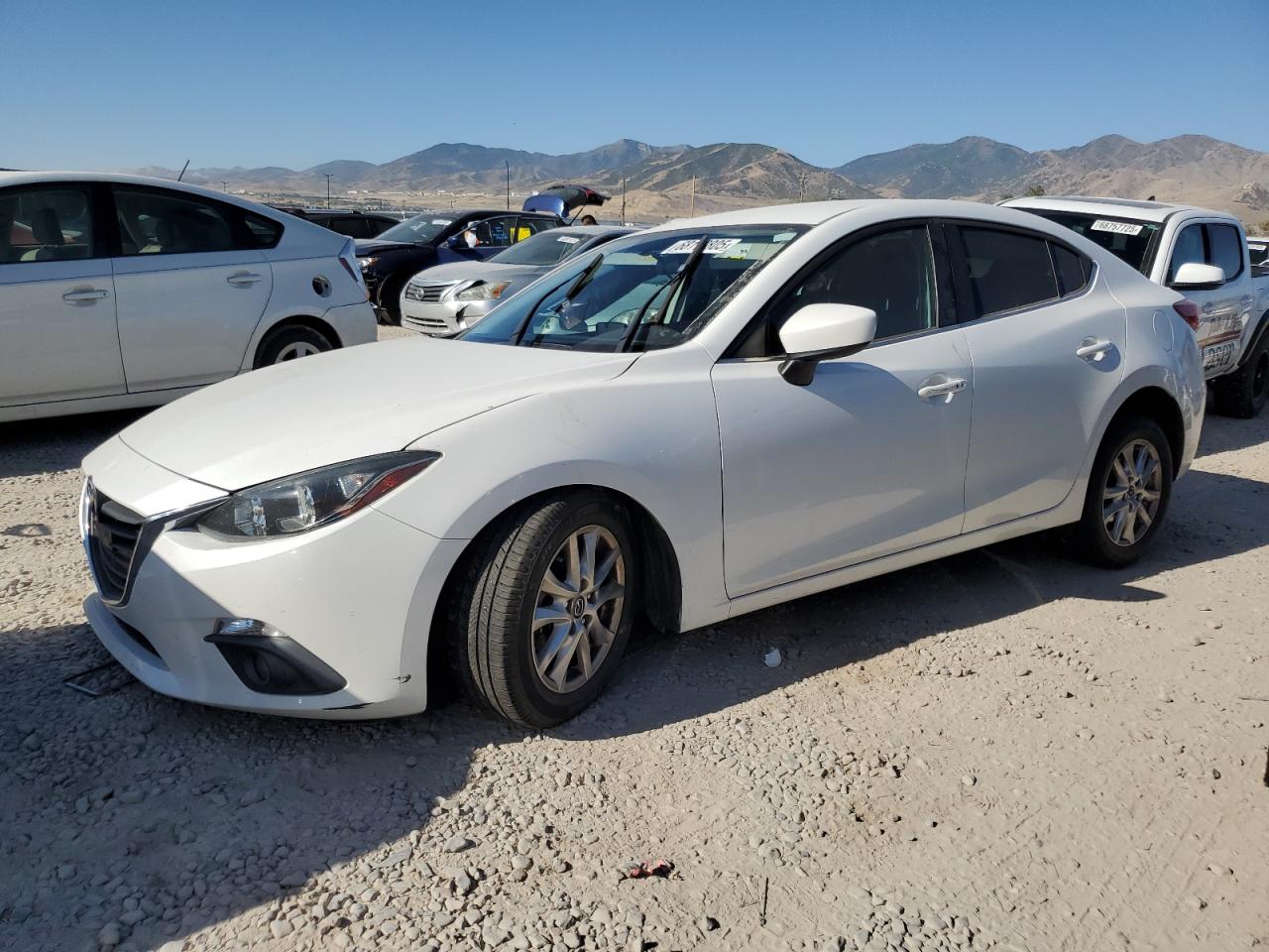 MAZDA 3 TOURING