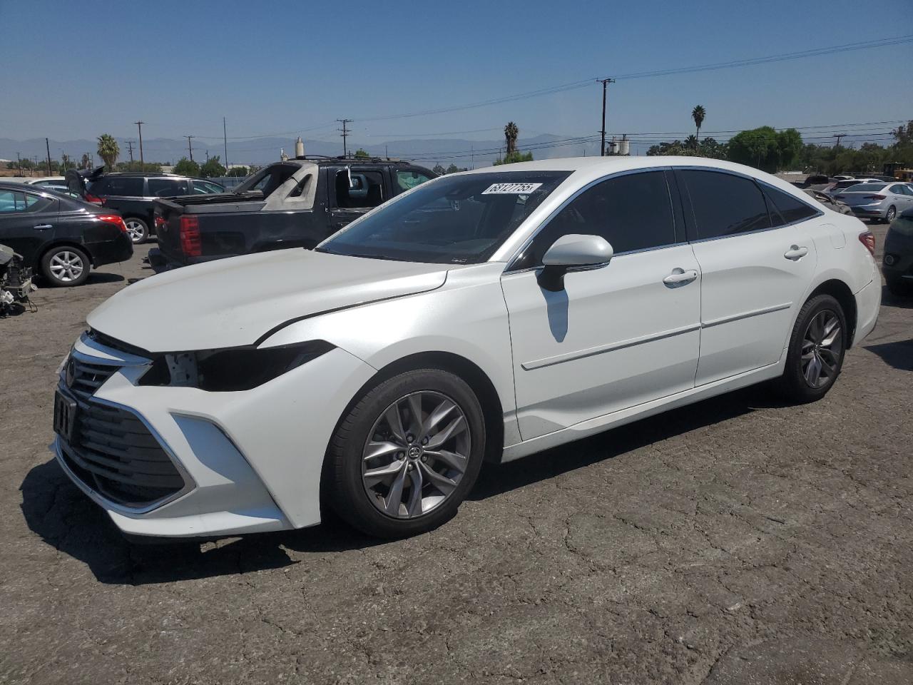 TOYOTA AVALON XLE