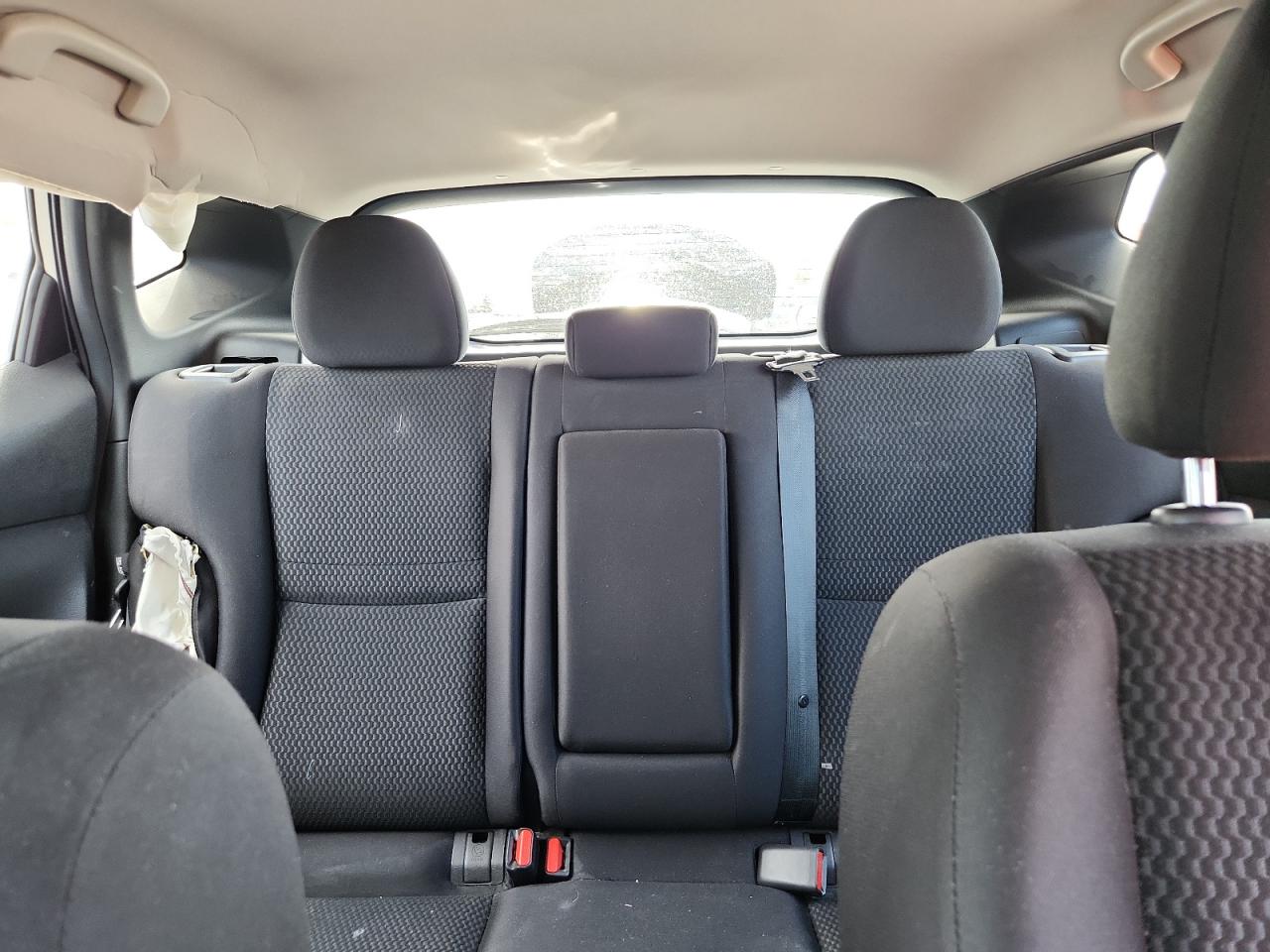 NISSAN ROGUE SPORT S