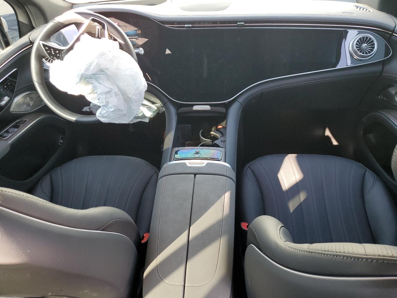 MERCEDES-BENZ EQS 450+