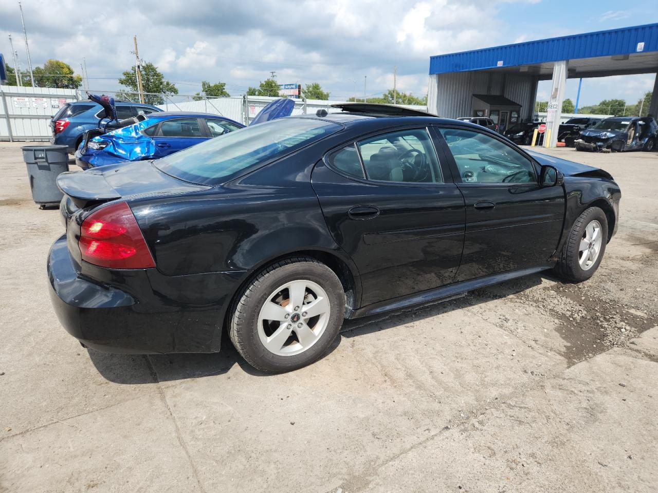 Lot #3240260858 2005 PONTIAC GRAND PRIX