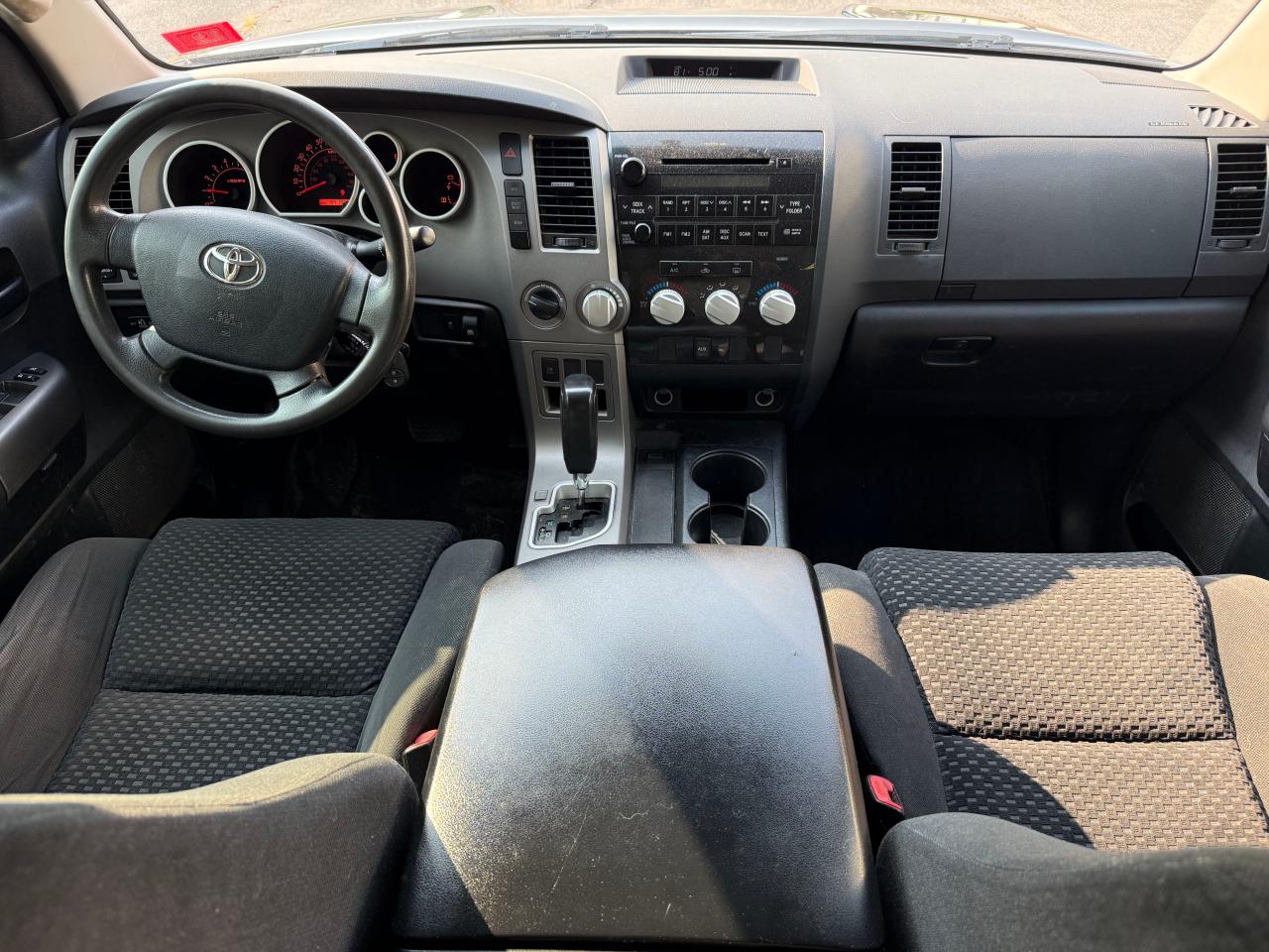 TOYOTA TUNDRA CREWMAX SR5