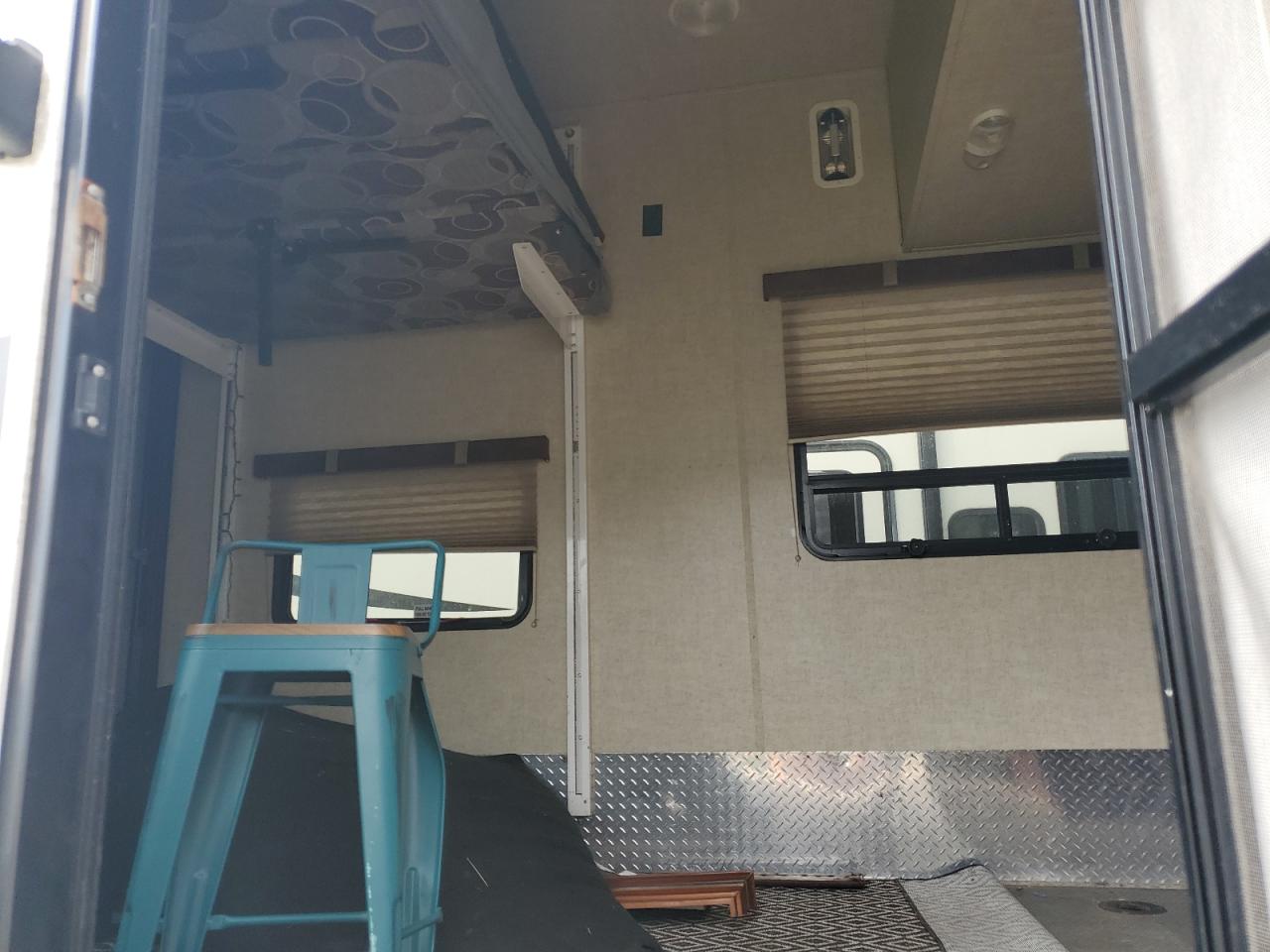 Lot #3266057369 2013 KEYSTONE FUZION