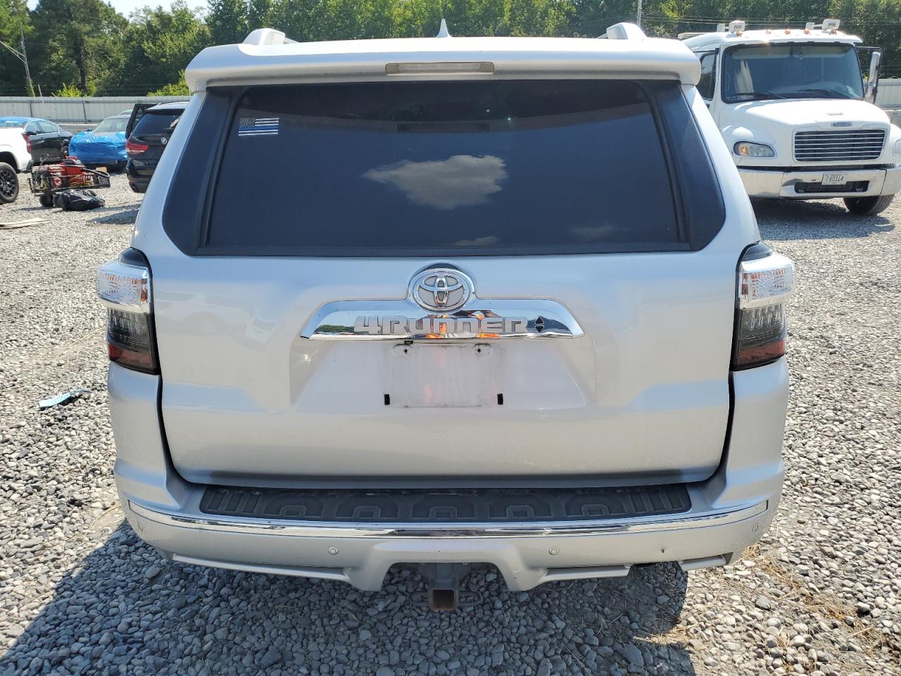 TOYOTA 4RUNNER SR5/SR5 PREMIUM