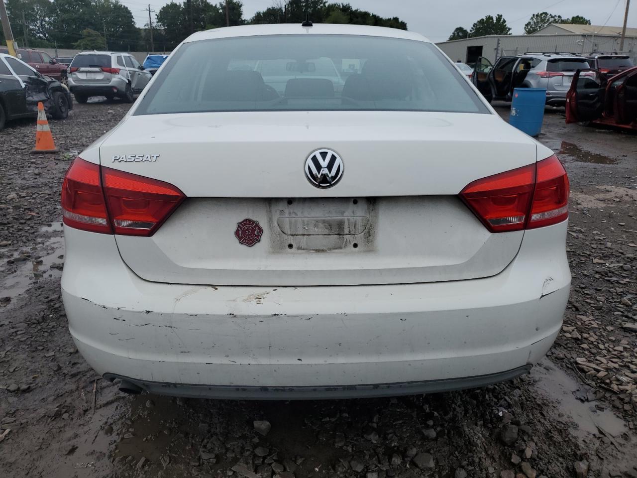 VOLKSWAGEN PASSAT S