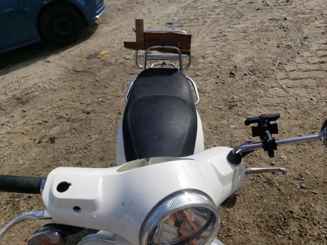 2010 VESPA LX 50 ZAPC386B6A5010885