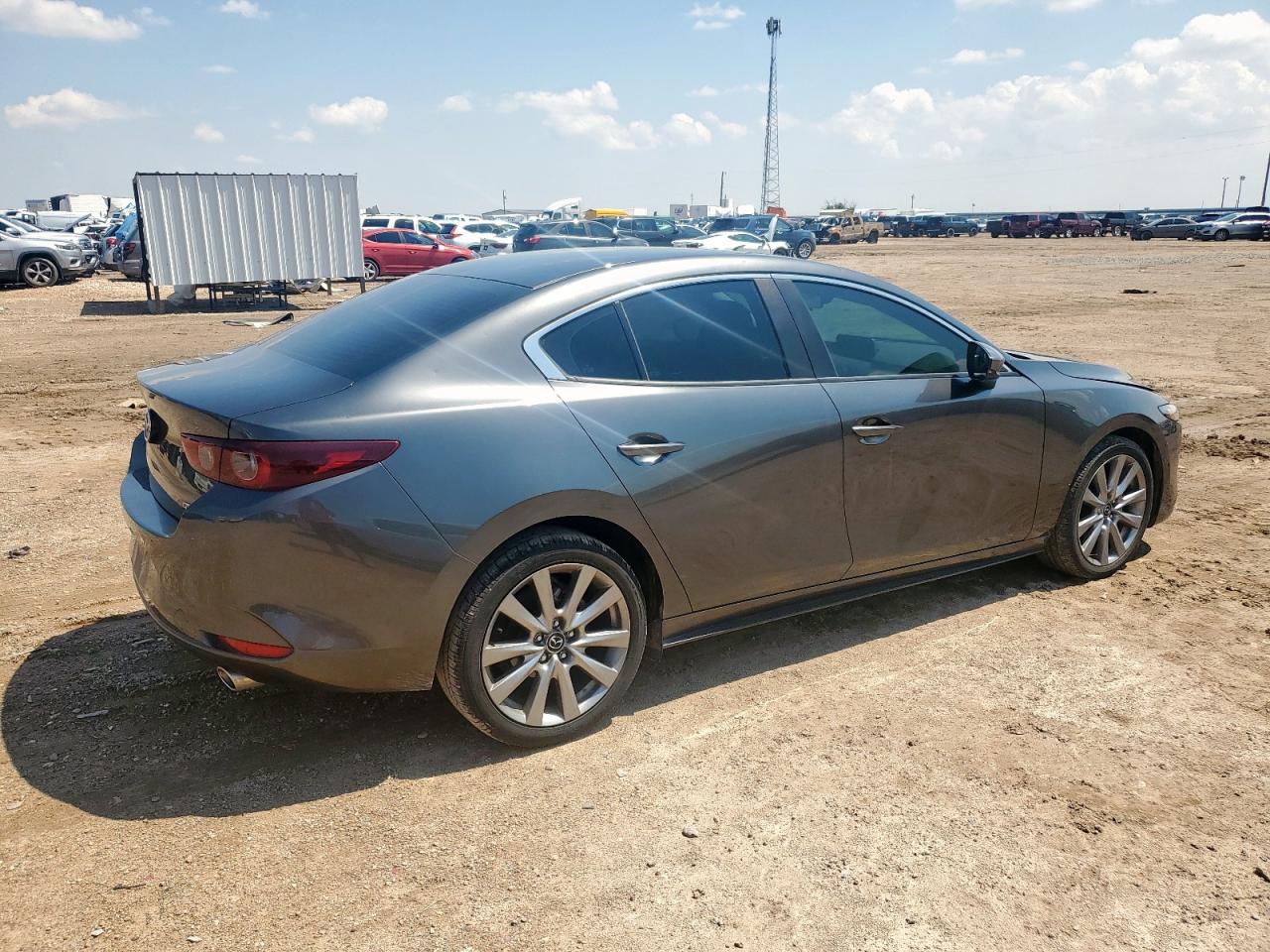 MAZDA 3 PREFERRED