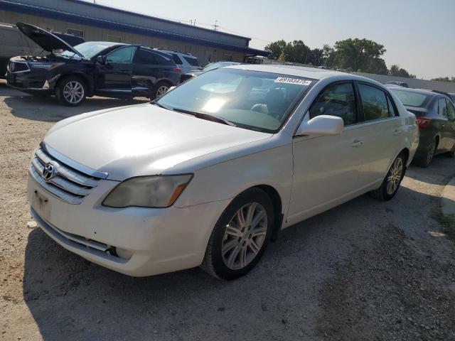 TOYOTA AVALON XL