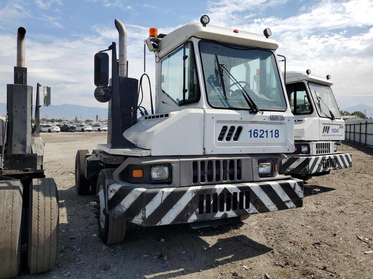 Lot #3231238095 2016 KALMAR OTTAWA4X2