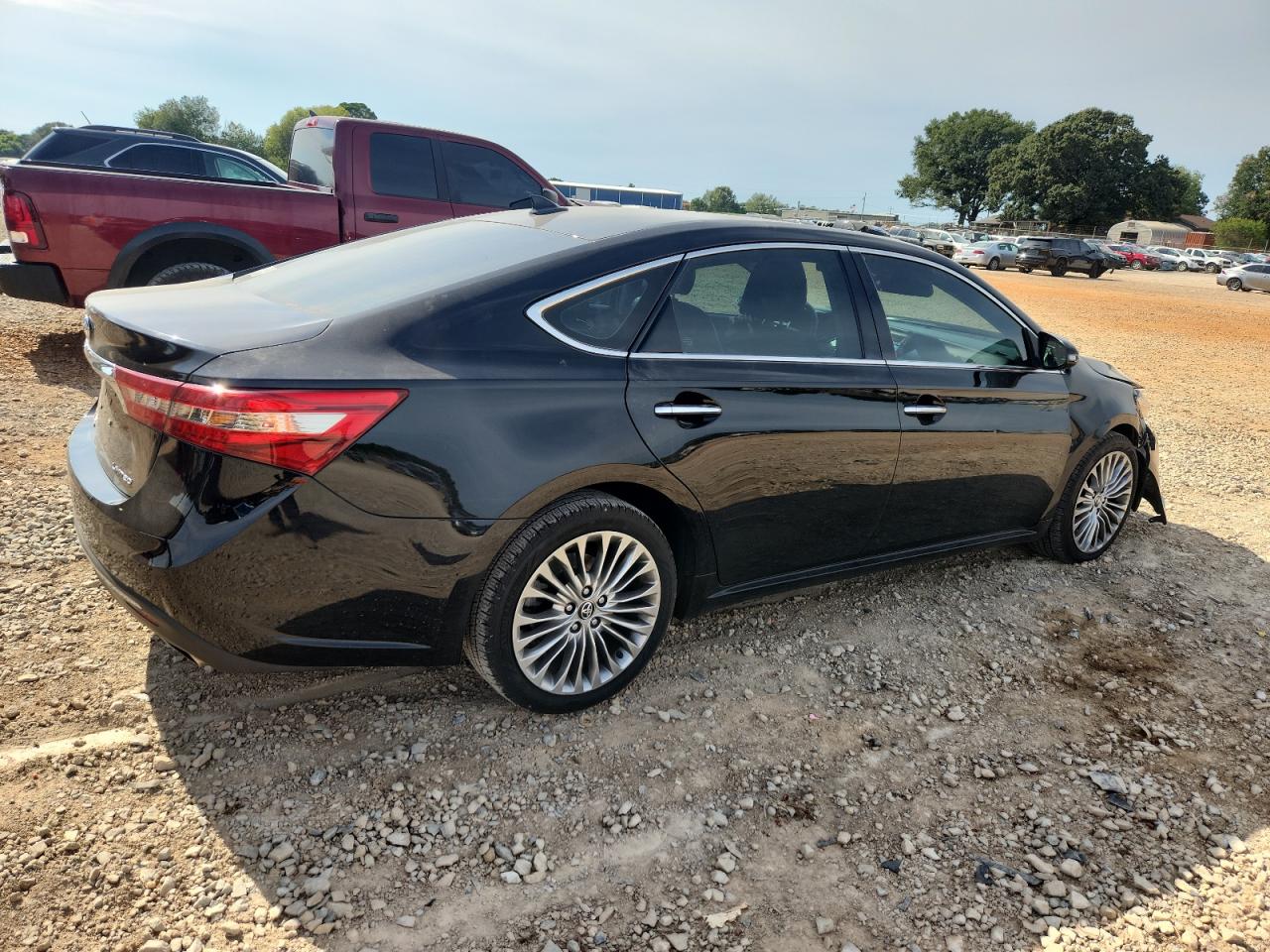 TOYOTA AVALON XLE