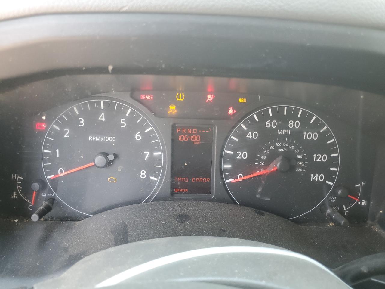 NISSAN NV2500 2500 S