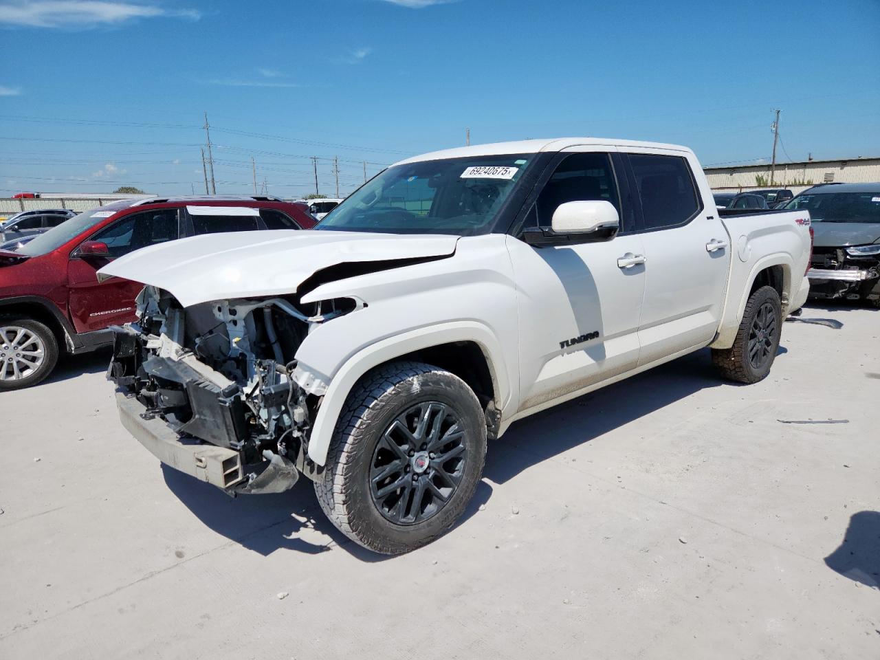 TOYOTA TUNDRA CREWMAX SR