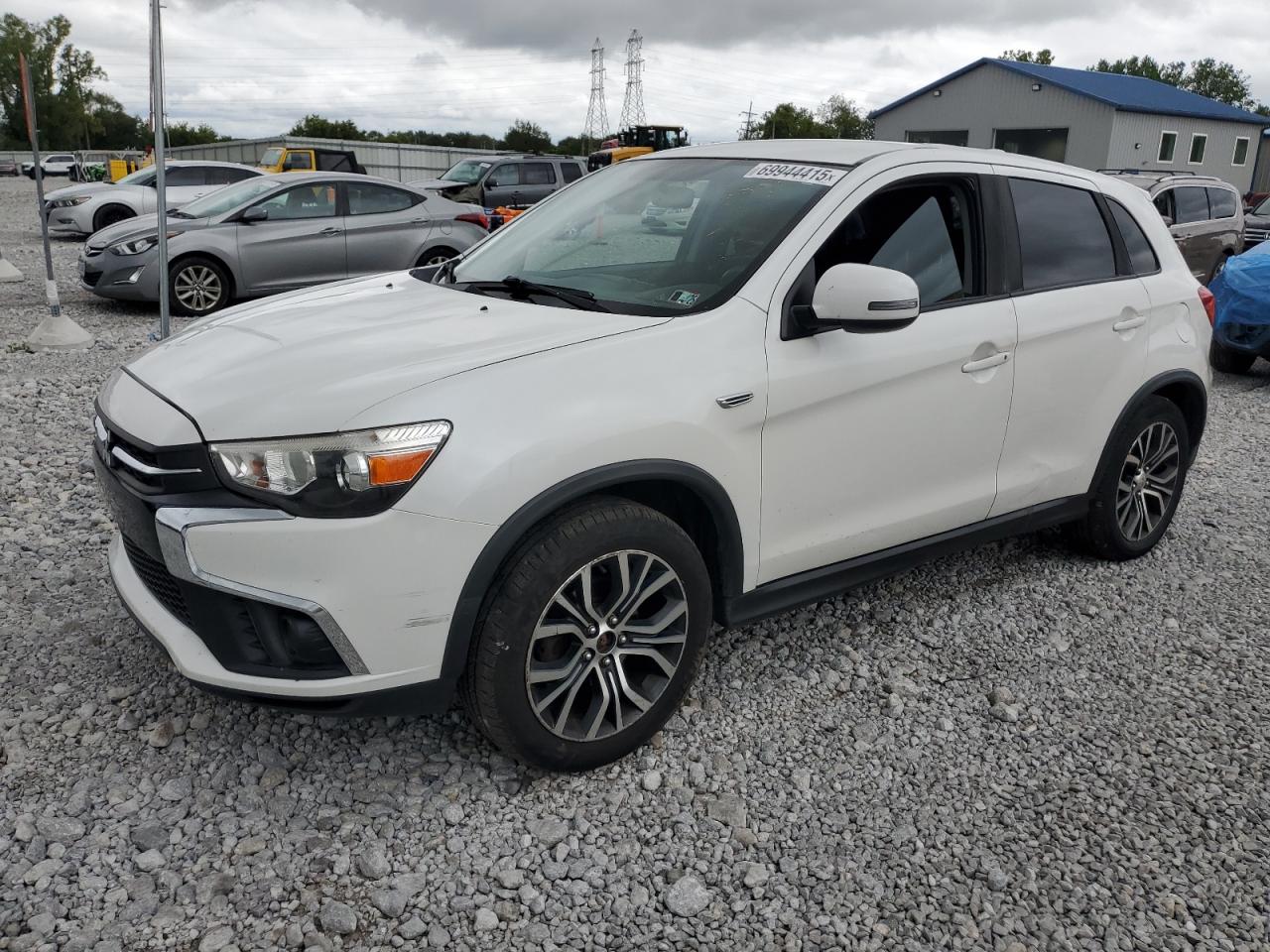 MITSUBISHI OUTLANDER ES