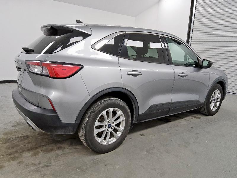 2022 FORD ESCAPE SE 1FMCU0G62NUA69604