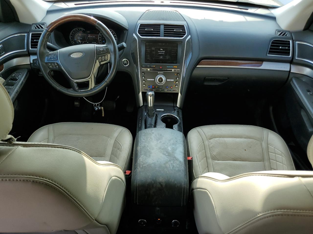 FORD EXPLORER PLATINUM