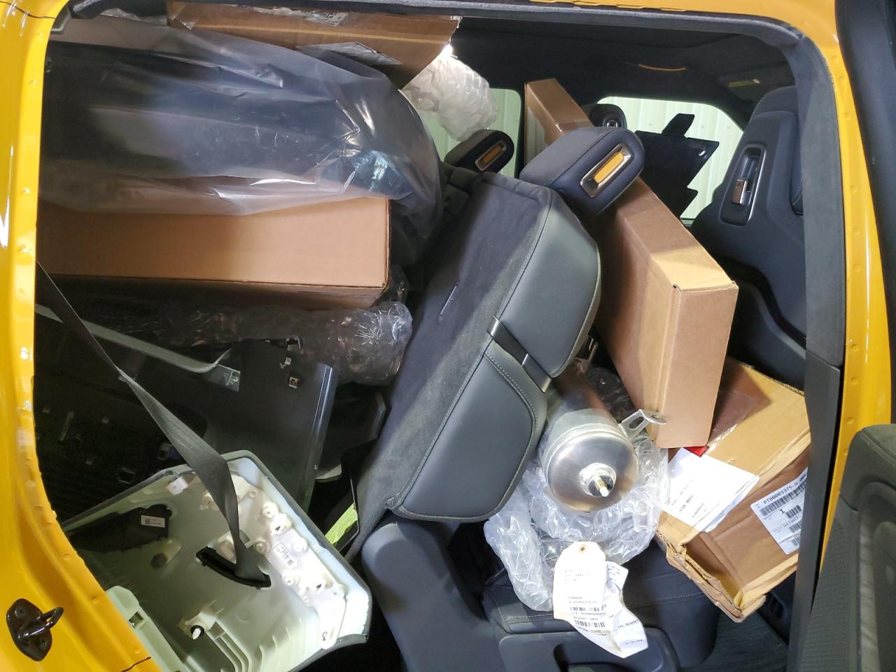 RIVIAN R1S ADVENTURE