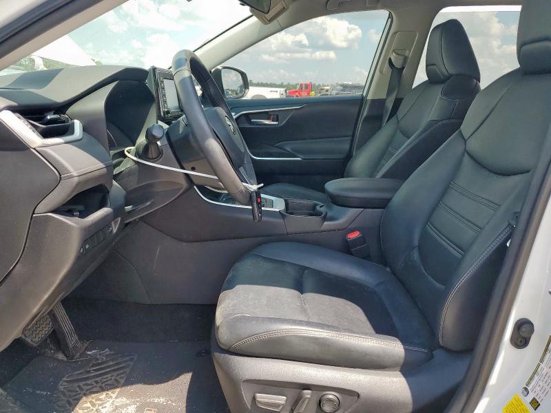 2021 TOYOTA RAV4 XLE P 2T3C1RFV2MW103987