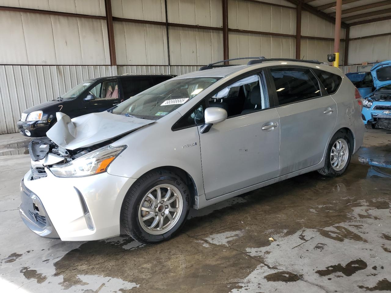 TOYOTA PRIUS V