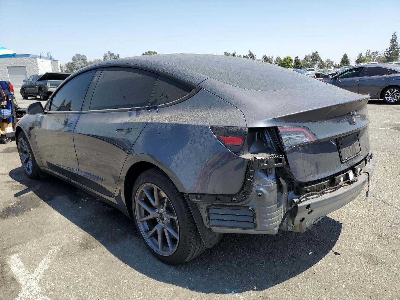 Lot #3304572438 2023 TESLA MODEL 3