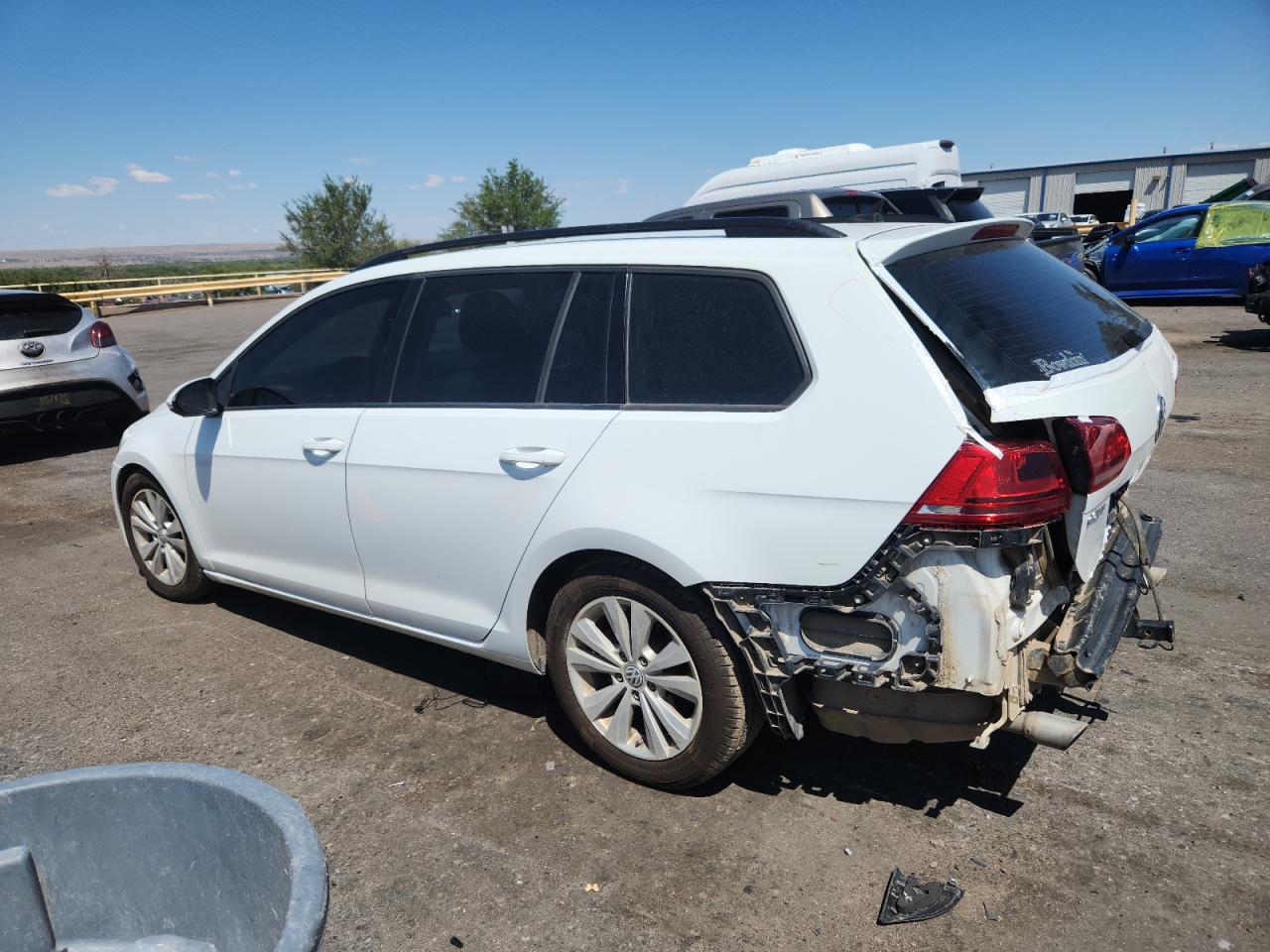 VOLKSWAGEN GOLF SPORTSVAN S