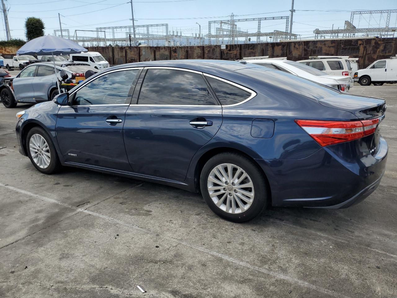 TOYOTA AVALON HYBRID