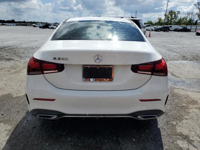 2019 MERCEDES-BENZ A 220 WDD3G4EB4KW006674