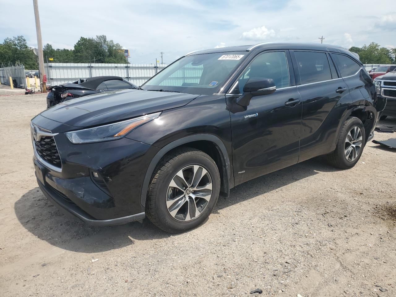 TOYOTA HIGHLANDER HYBRID XLE