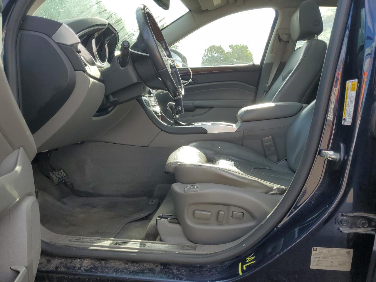 CADILLAC SRX LUXURY COLLECTION