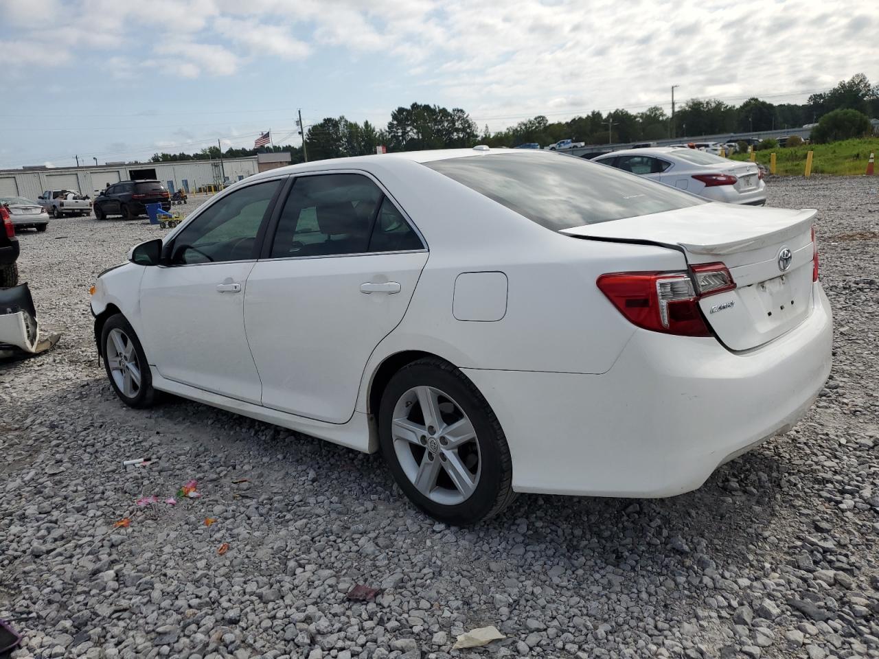 TOYOTA CAMRY L