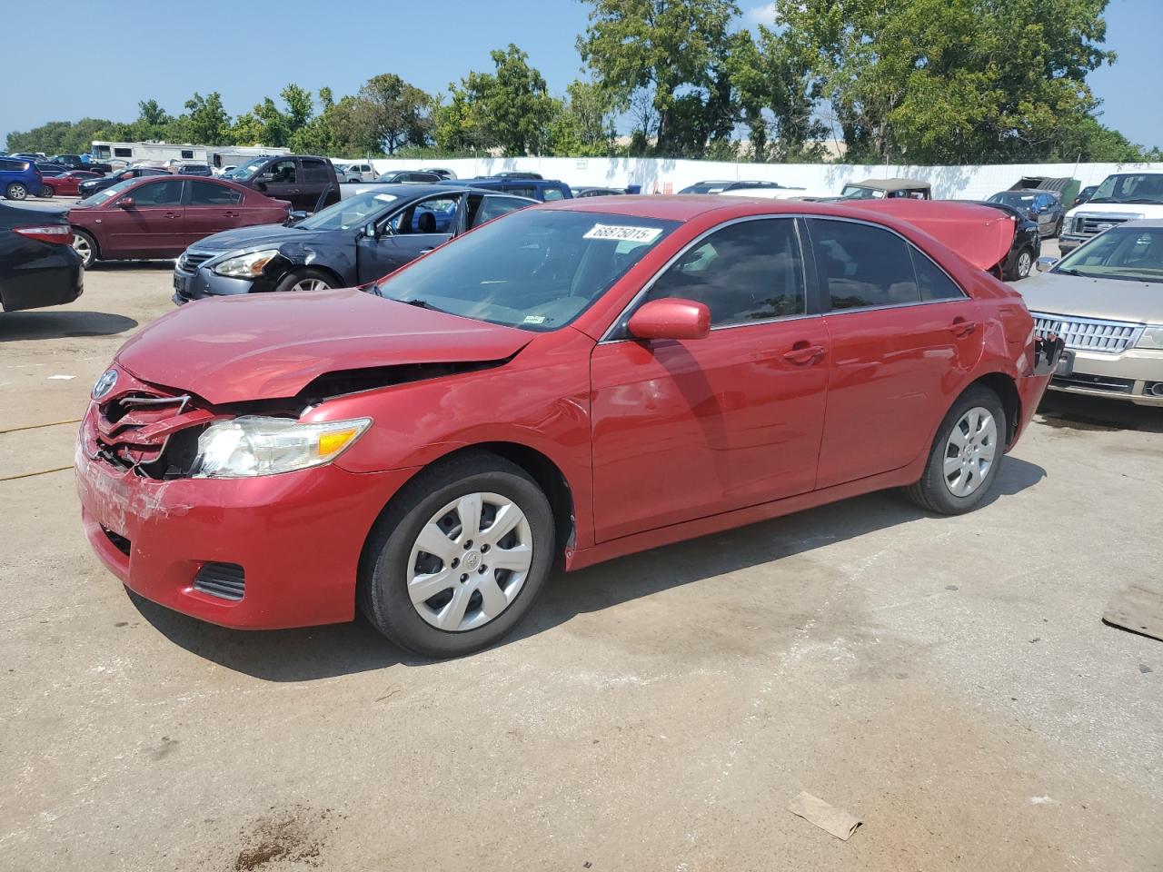TOYOTA CAMRY BASE