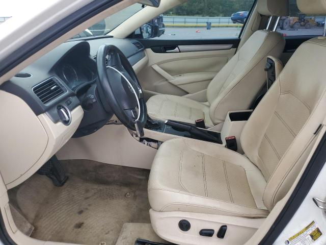 2015 VOLKSWAGEN PASSAT S 1VWAS7A30FC079044